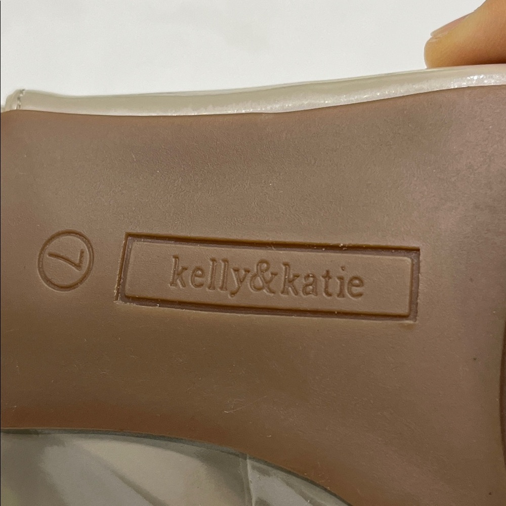 3/$25 Kelly & Katie Slingback Heels - Picture 6 of 8